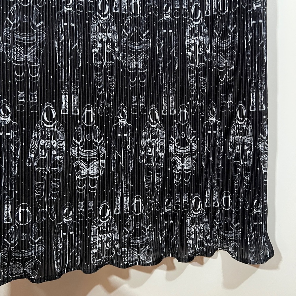 NWT Dressed in LALA Plisse Dress in Astronaut Black and White Size Large - Picture 2 of 9